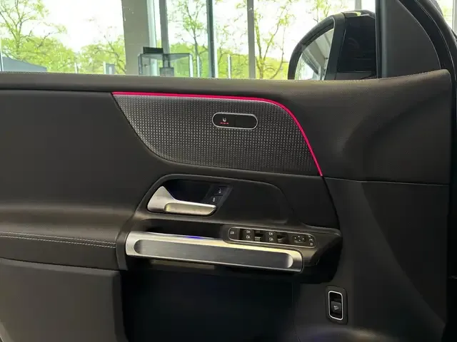 Mercedes-Benz GLB 250
