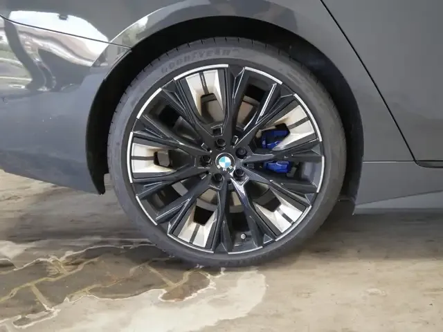 BMW 440