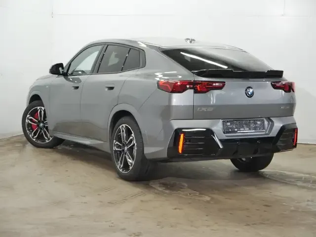BMW iX2