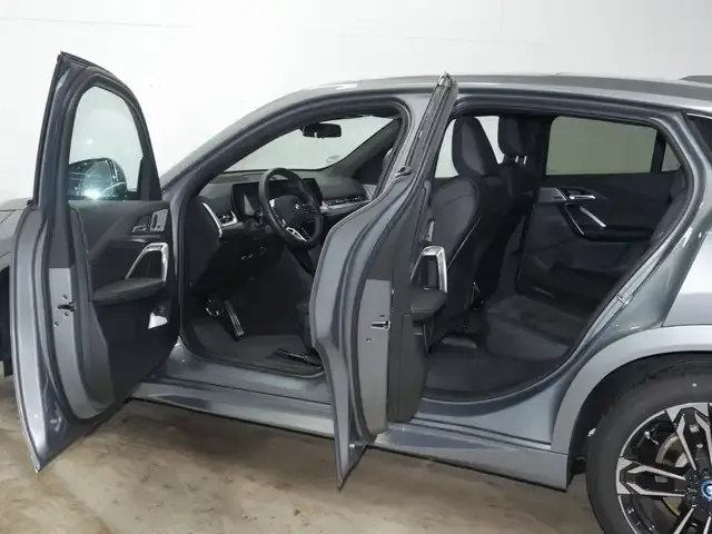 BMW iX2