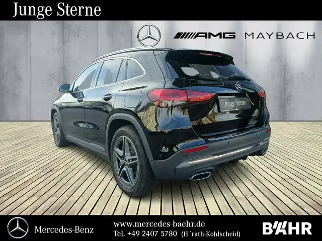 Mercedes-Benz GLA 200