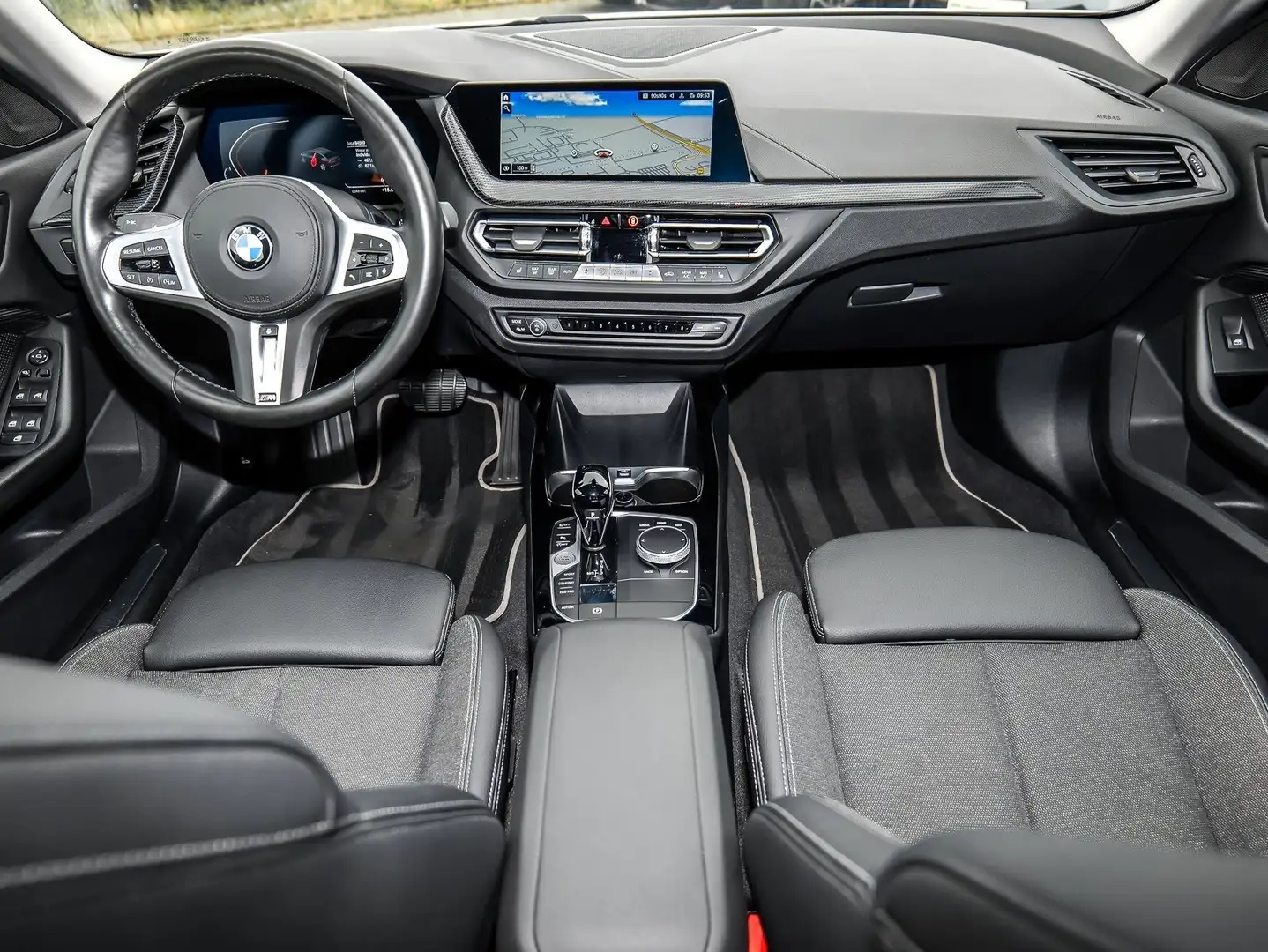 BMW 216