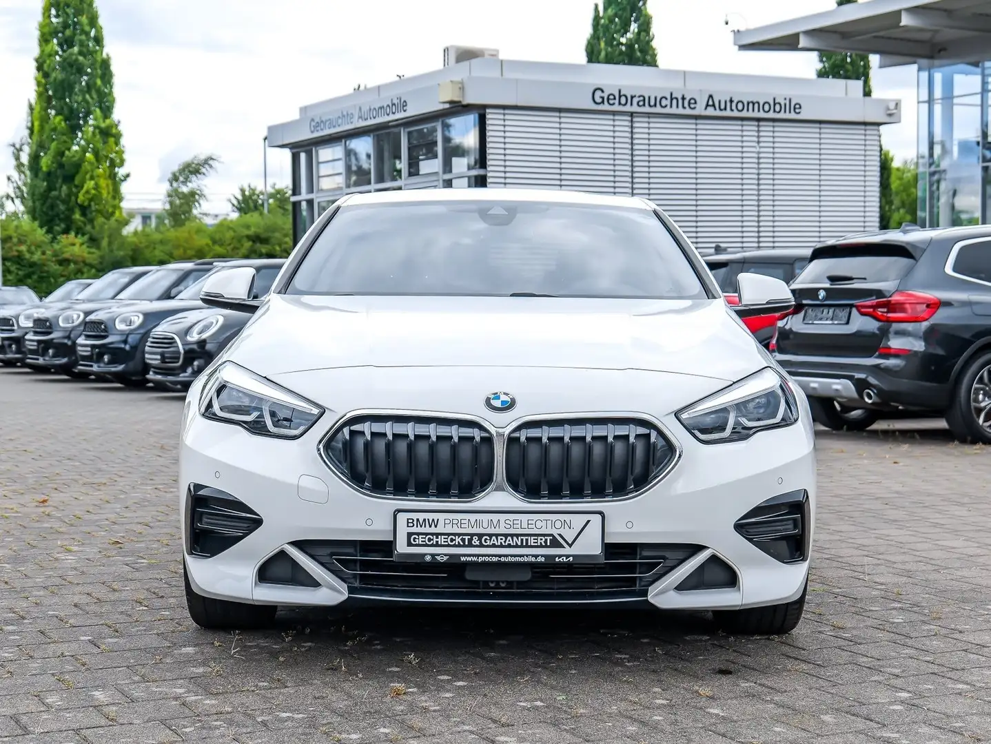 BMW 216