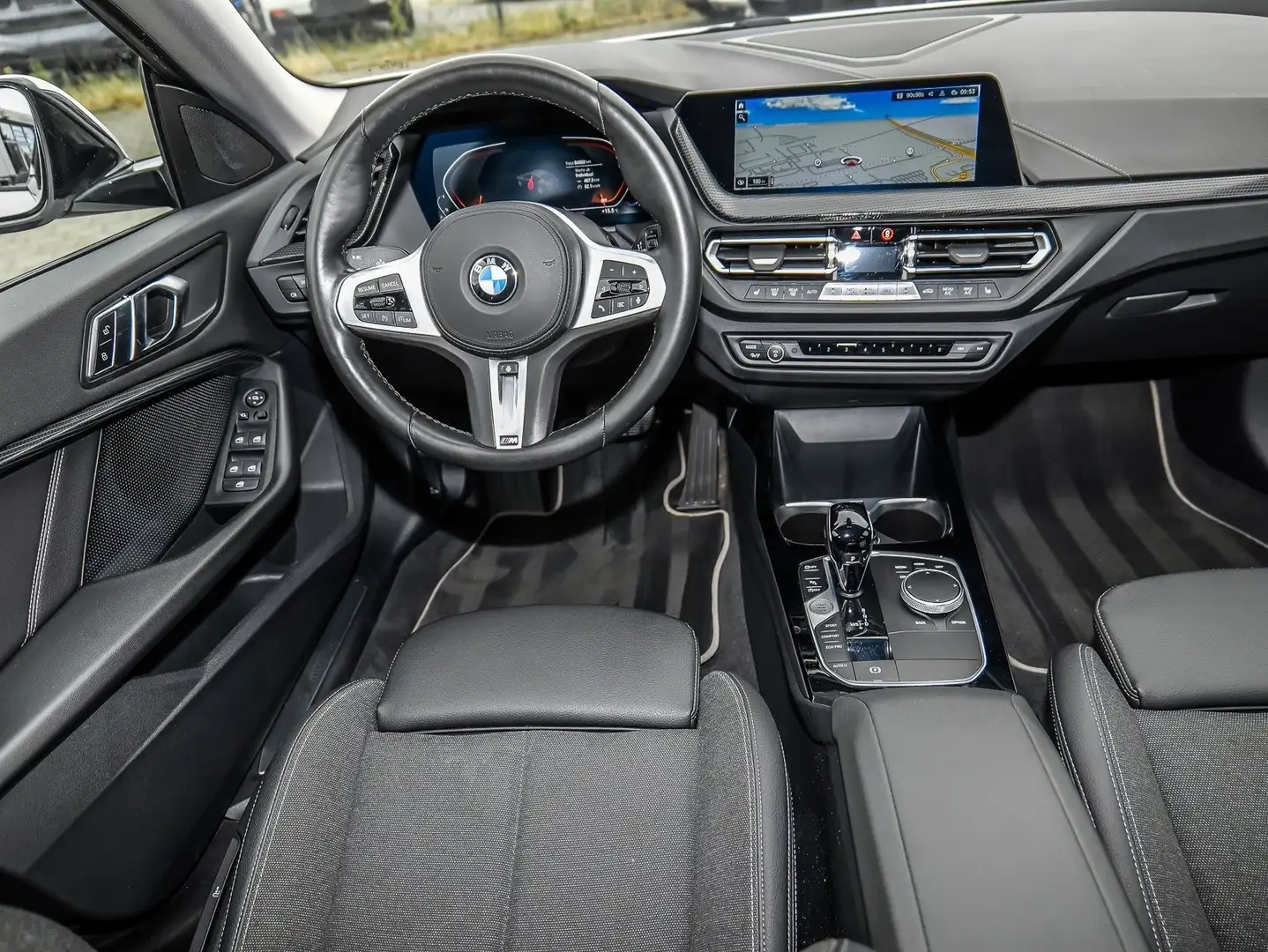 BMW 216