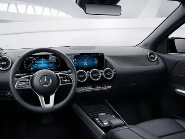 Mercedes-Benz GLA 220