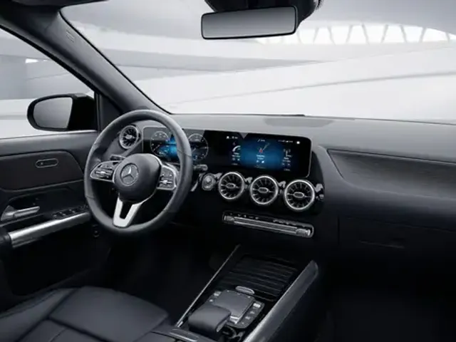 Mercedes-Benz GLA 220
