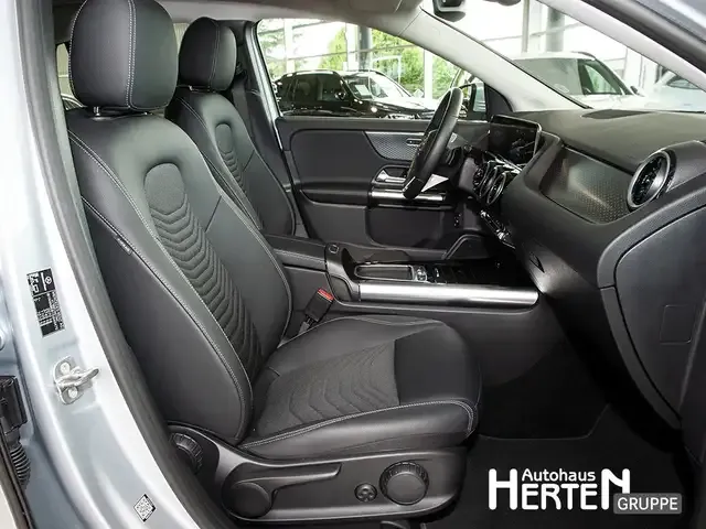 Mercedes-Benz GLA 180