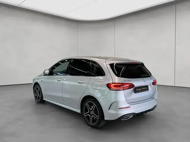 Mercedes-Benz B 250