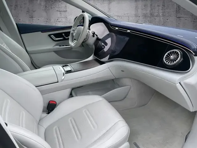 Mercedes-Benz EQE 53