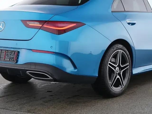 Mercedes-Benz CLA 200