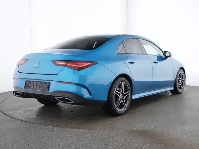 Mercedes-Benz CLA 200