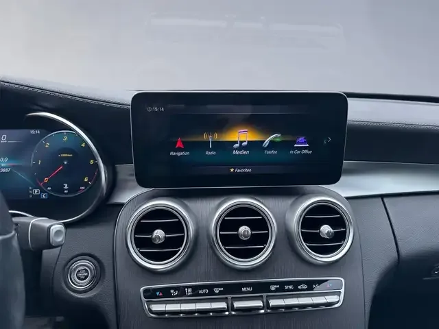 Mercedes-Benz C 220