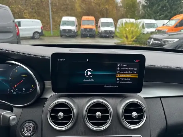 Mercedes-Benz C 220