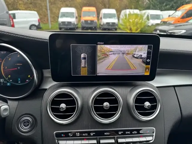 Mercedes-Benz C 220