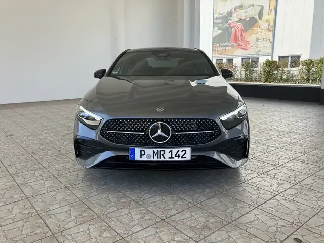 Mercedes-Benz A 220