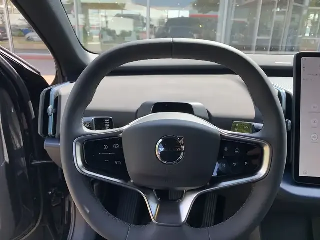 Volvo EX30
