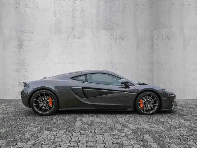 McLaren 570GT