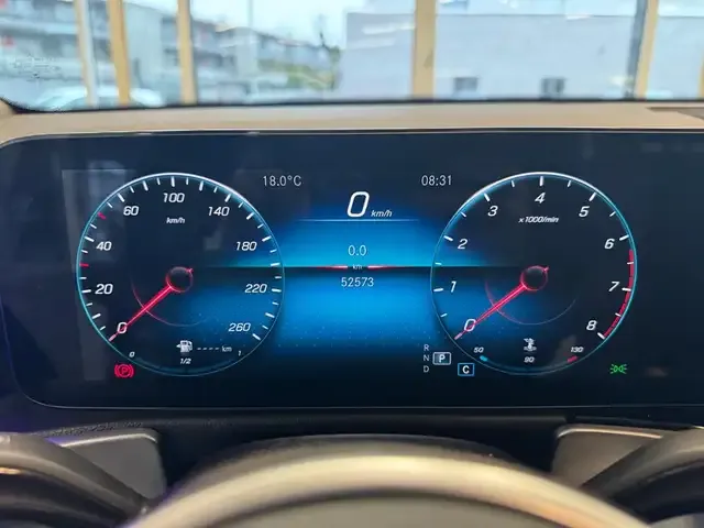 Mercedes-Benz GLB 200