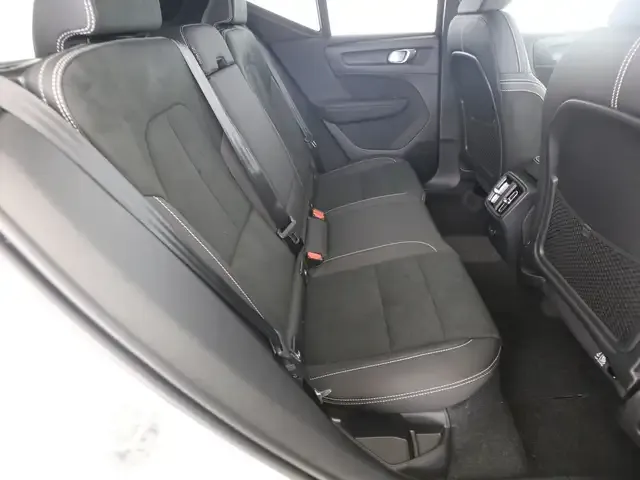 Volvo EX40