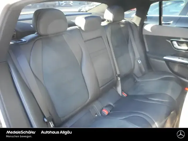 Mercedes-Benz EQE 350