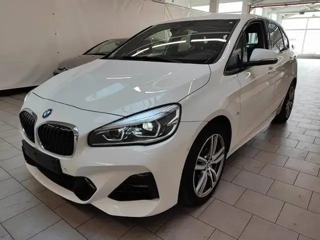 BMW 220
