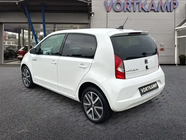 SEAT Mii