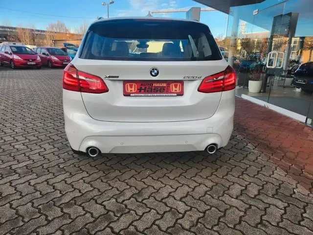 BMW 220
