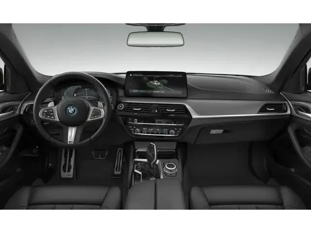 BMW 545