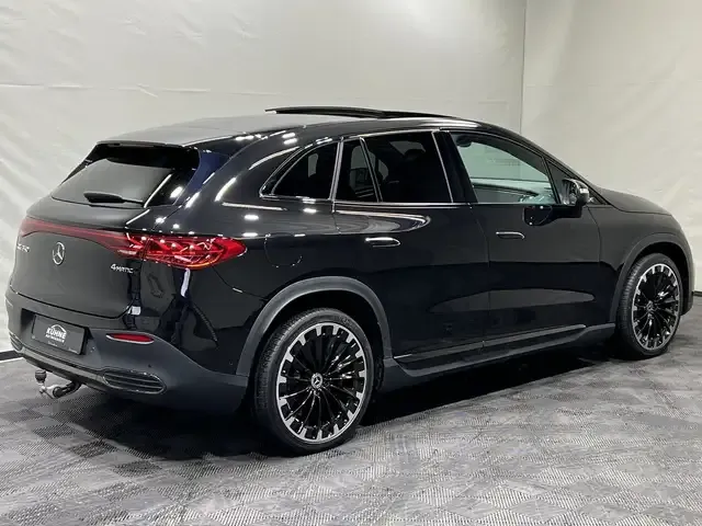 Mercedes-Benz EQE SUV