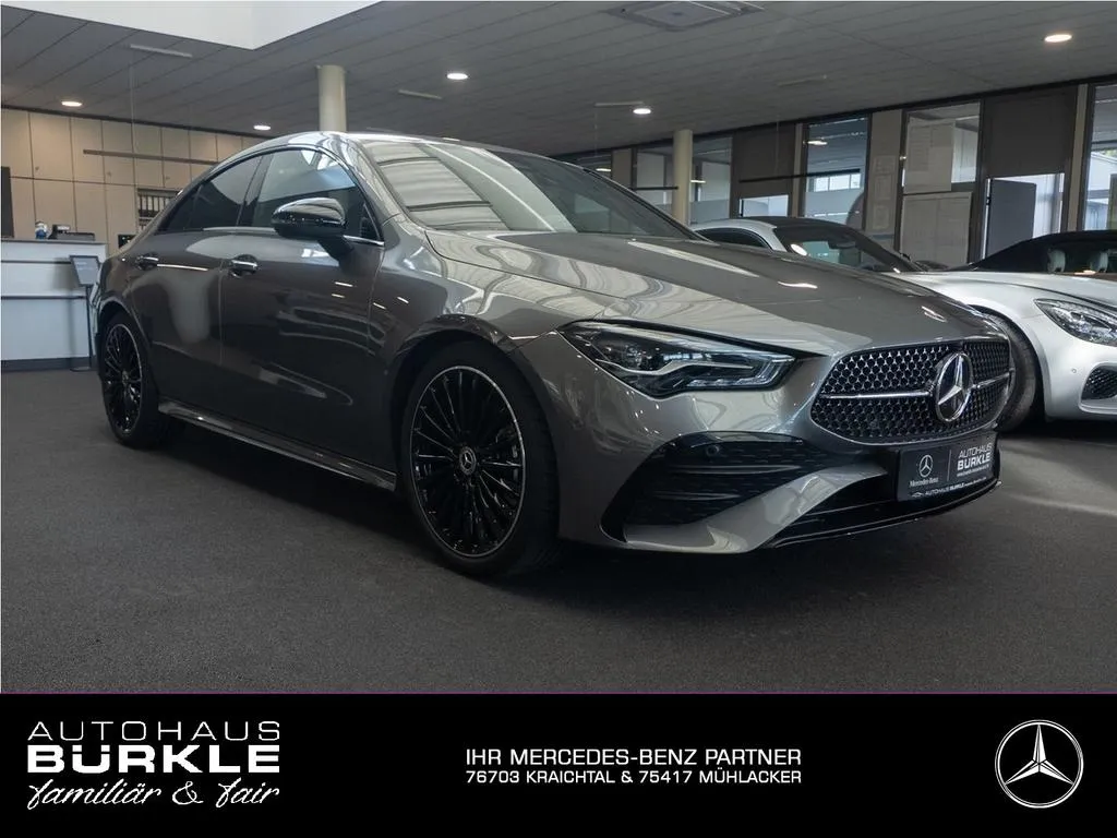 Mercedes-Benz CLA 200