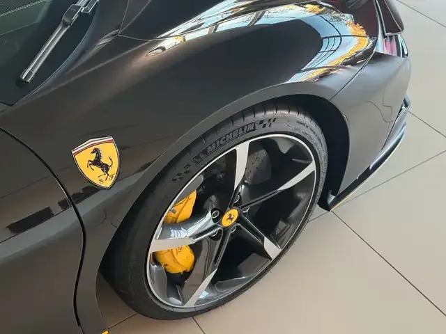 Ferrari SF90 Stradale