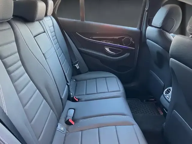 Mercedes-Benz E 400