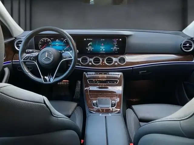 Mercedes-Benz E 400