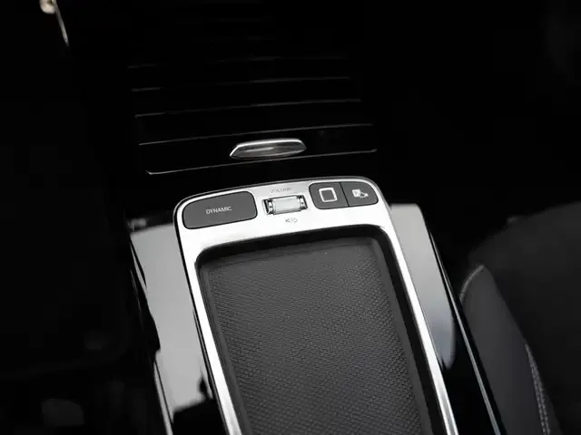 Mercedes-Benz CLA 220