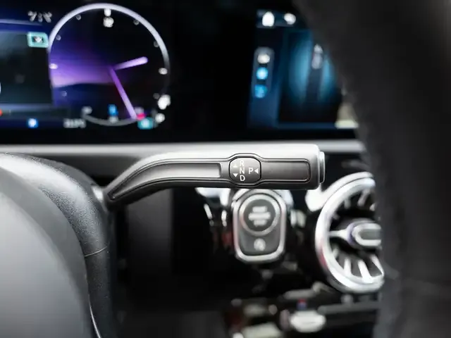 Mercedes-Benz CLA 220