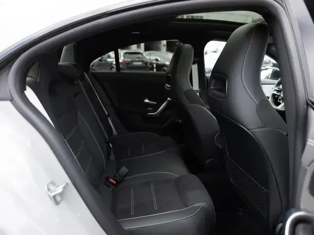 Mercedes-Benz CLA 220