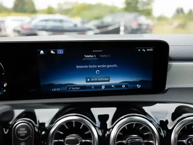 Mercedes-Benz CLA 220