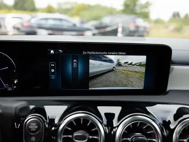 Mercedes-Benz CLA 220