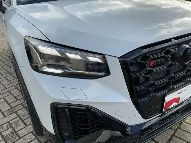 Audi SQ2