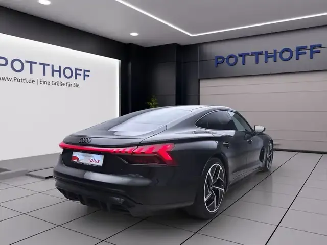 Audi e-tron GT