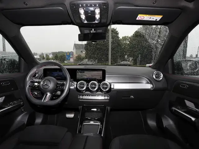 Mercedes-Benz GLB 200