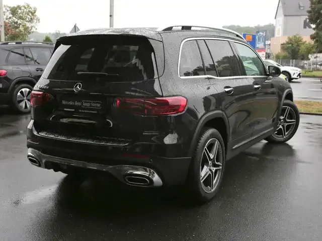Mercedes-Benz GLB 200