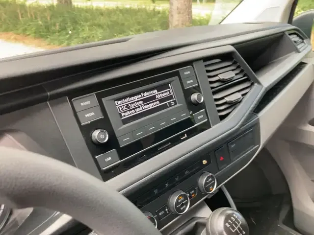 Volkswagen T6.1 Caravelle
