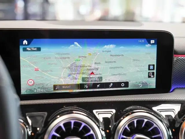 Mercedes-Benz CLA 180