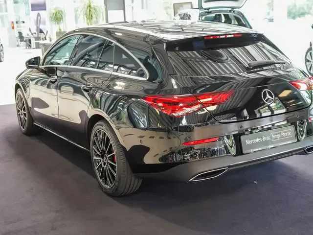 Mercedes-Benz CLA 180