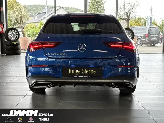 Mercedes-Benz CLA 250