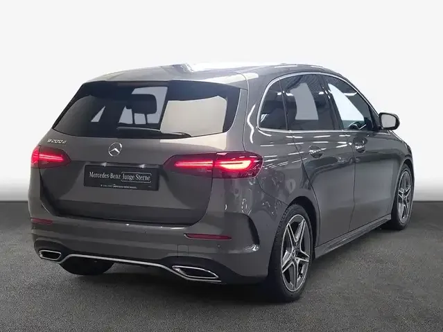 Mercedes-Benz B 200