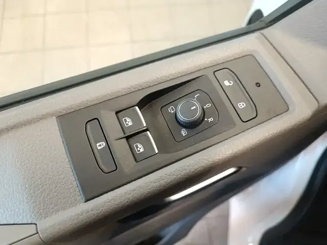 Volkswagen T6.1 Caravelle