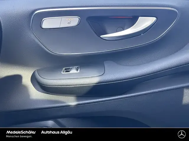 Mercedes-Benz EQV 300