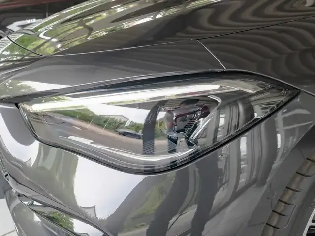 Mercedes-Benz CLE 200